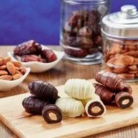 Финики с миндалем в шоколаде ассорти 100 г